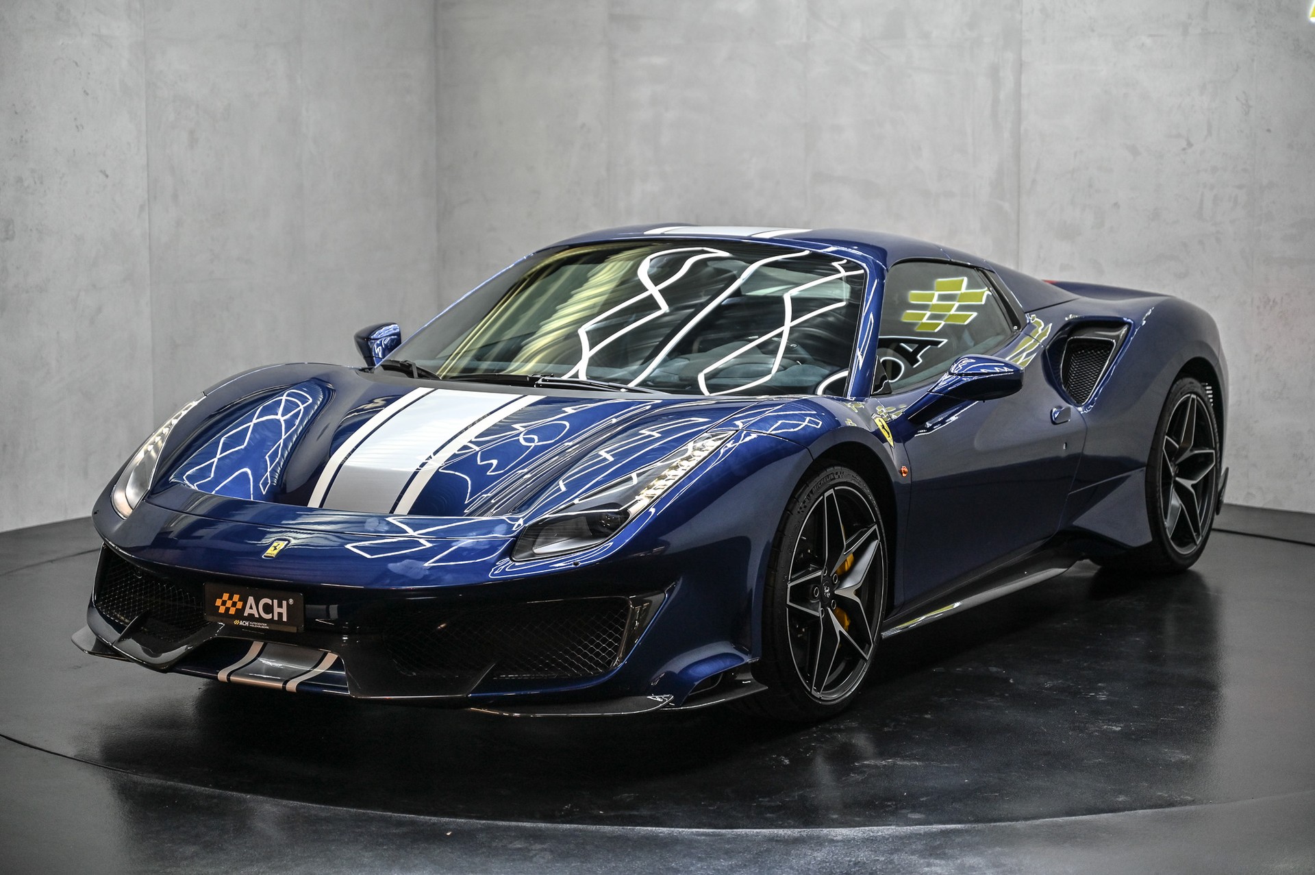 FERRARI 488 Pista Spider-image-5