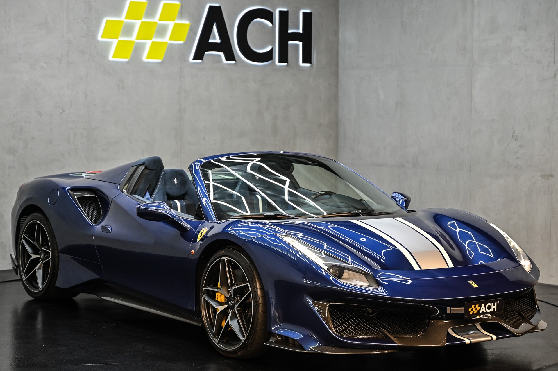 FERRARI 488 Pista Spider-image-0