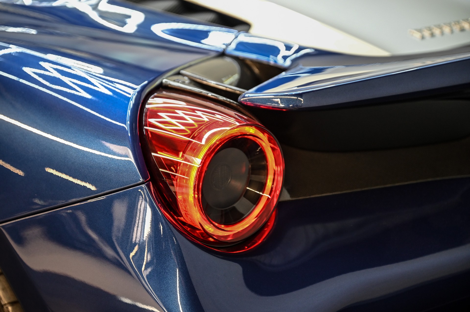 FERRARI 488 Pista Spider-image-25