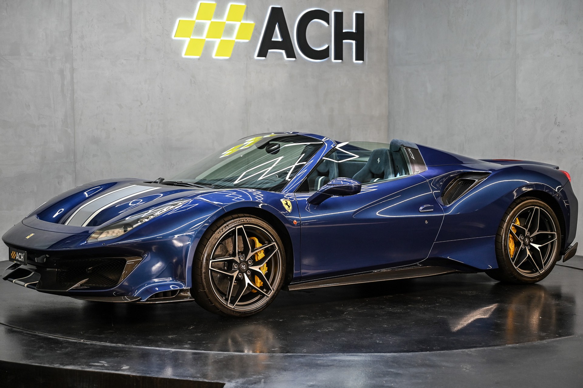 FERRARI 488 Pista Spider-image-6