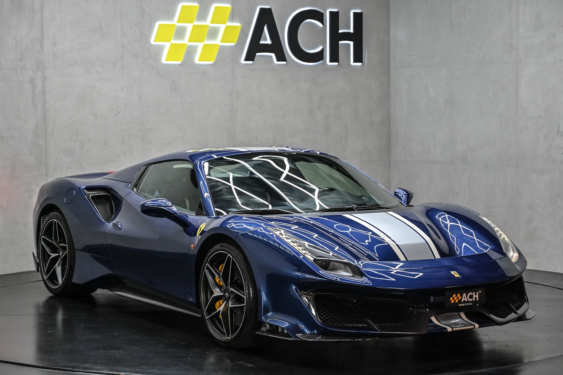FERRARI 488 Pista Spider-image-3