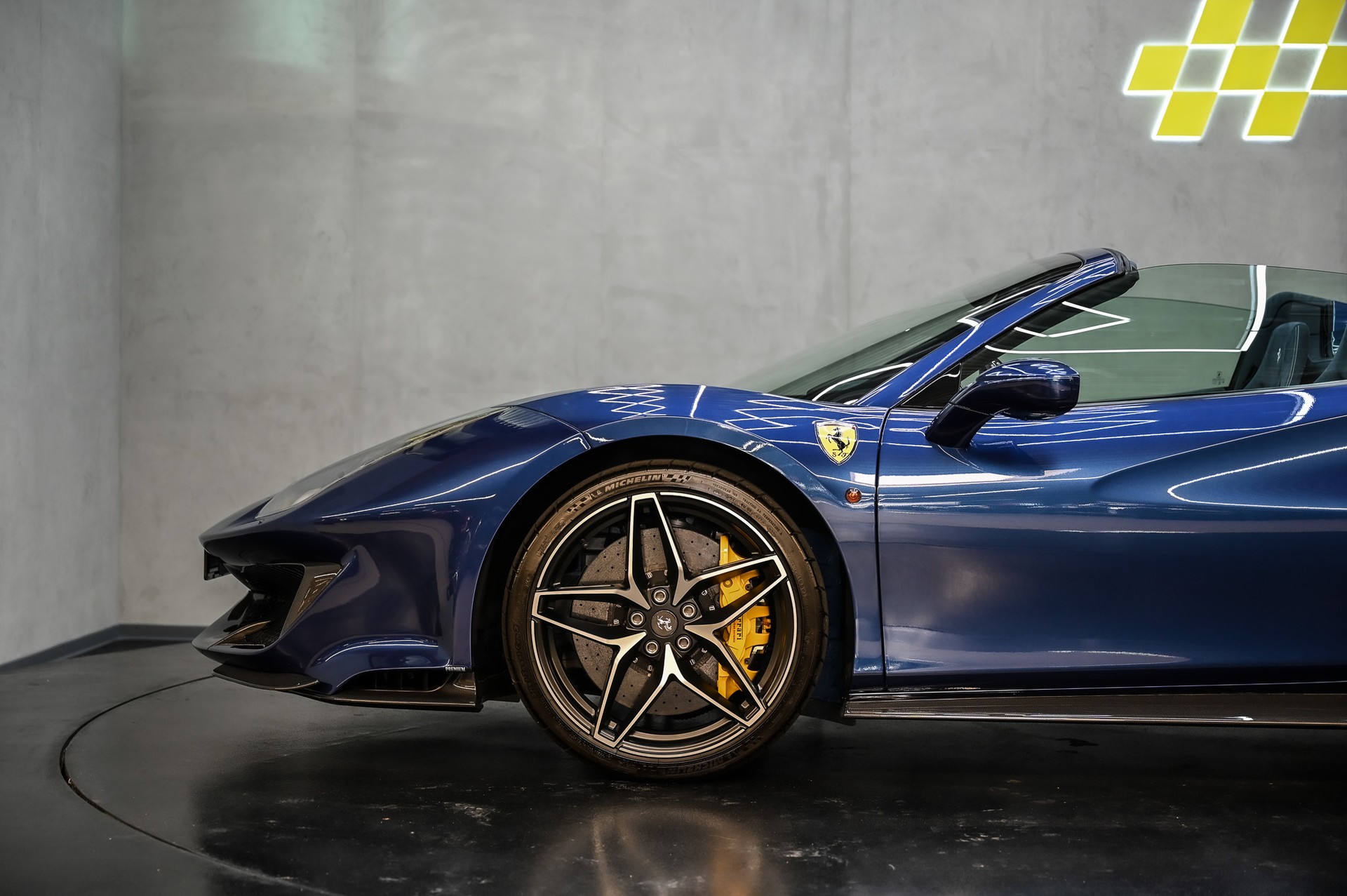 FERRARI 488 Pista Spider-image-15