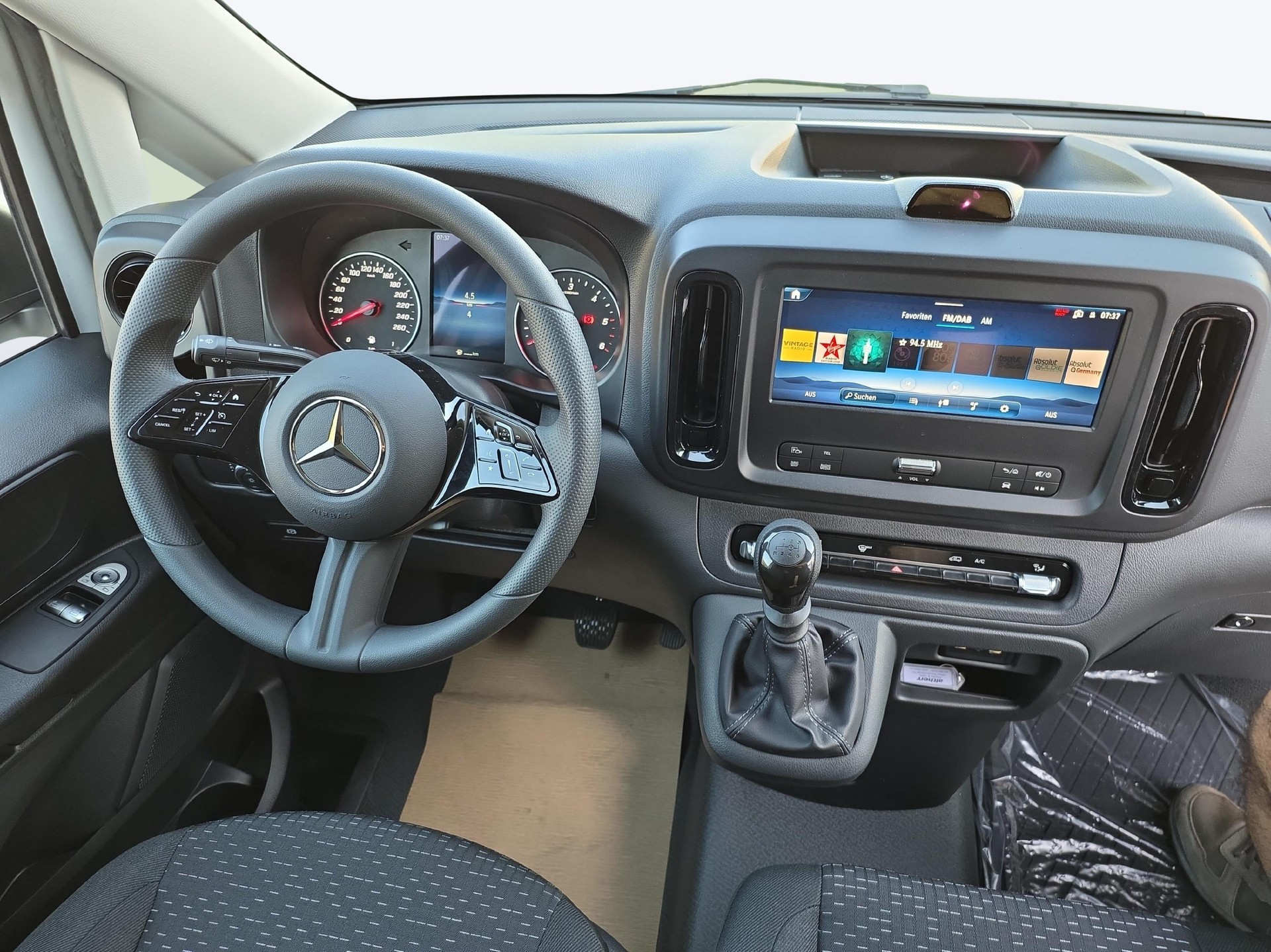 MERCEDES-BENZ Vito 110 CDI KA Base K ENTRY-image-9