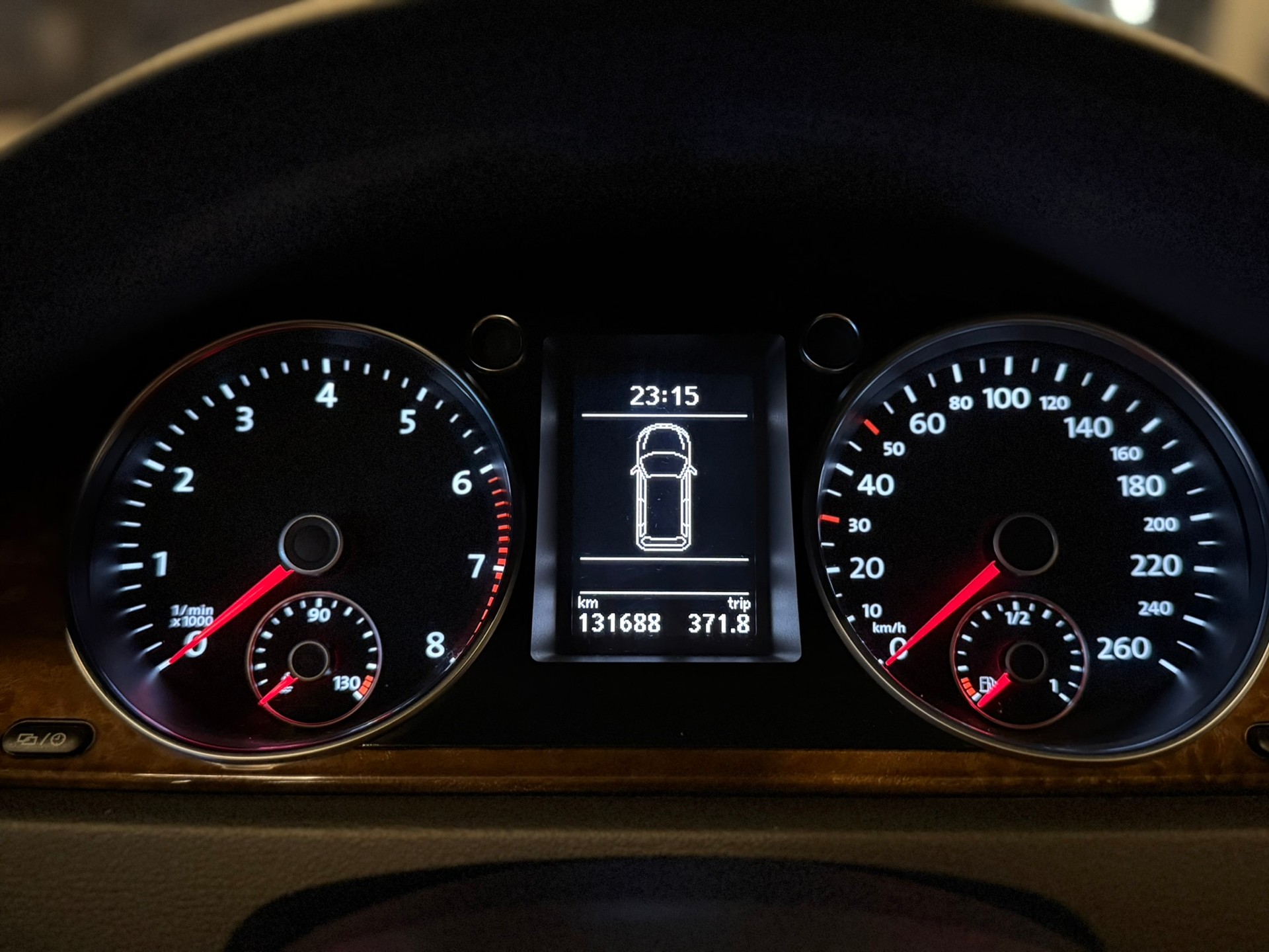 VW Passat Variant 2.0 TSI Highline DSG-image-21