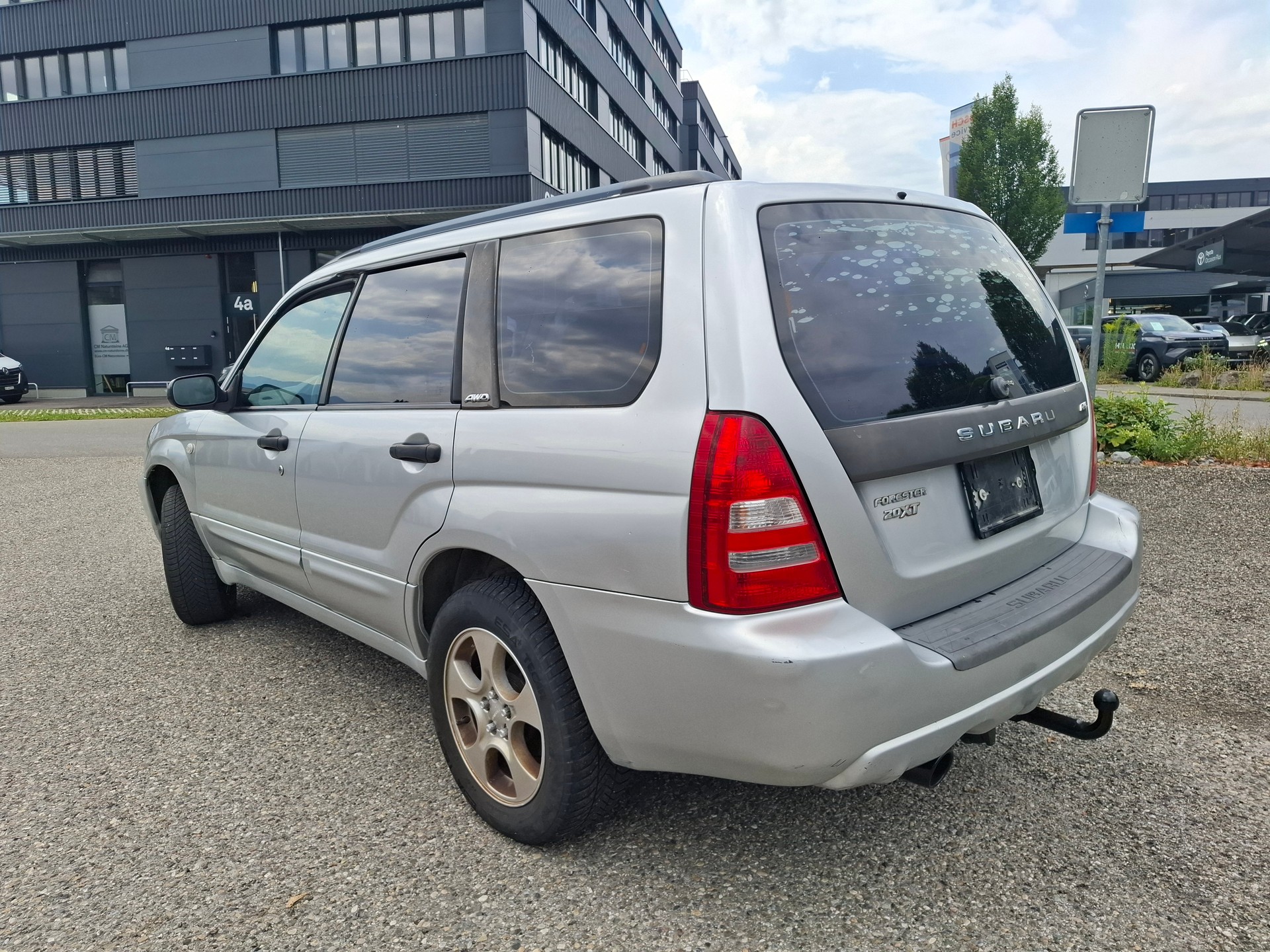 SUBARU Forester 2.0XT Club-image-3
