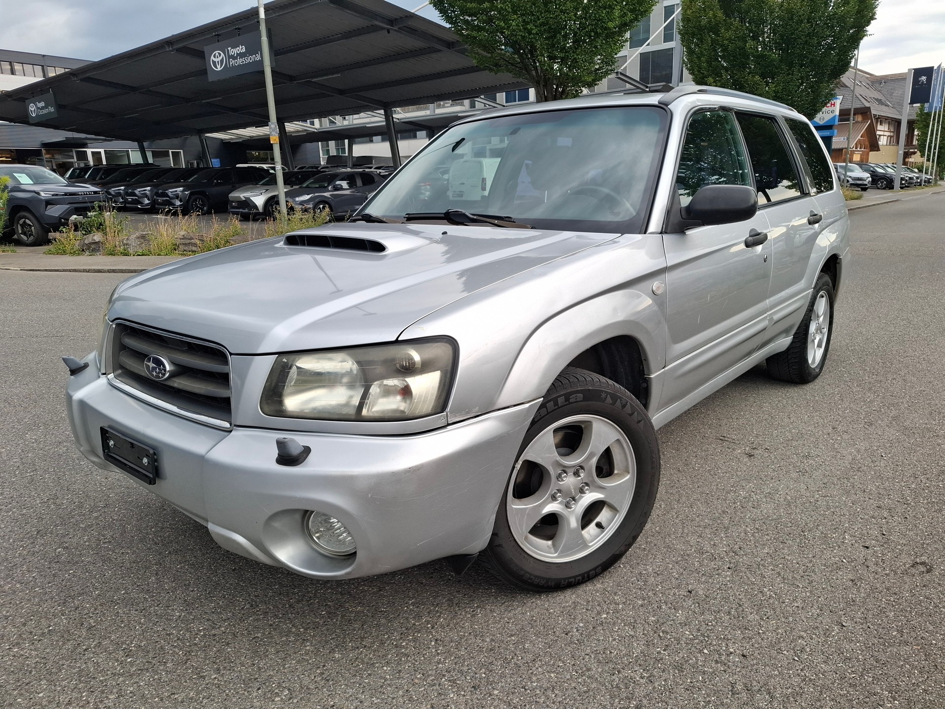 SUBARU Forester 2.0XT Club-image-9