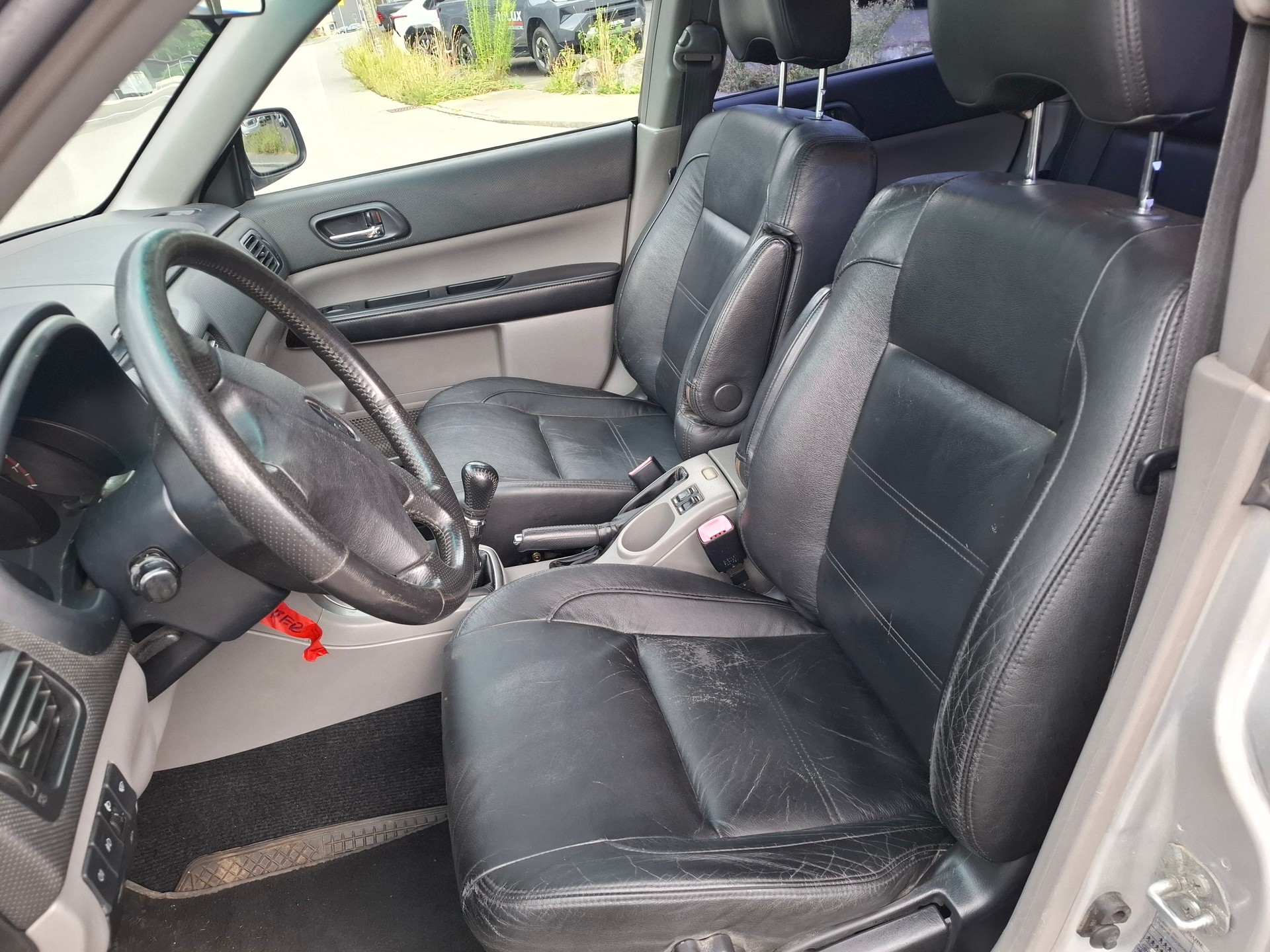 SUBARU Forester 2.0XT Club-image-6