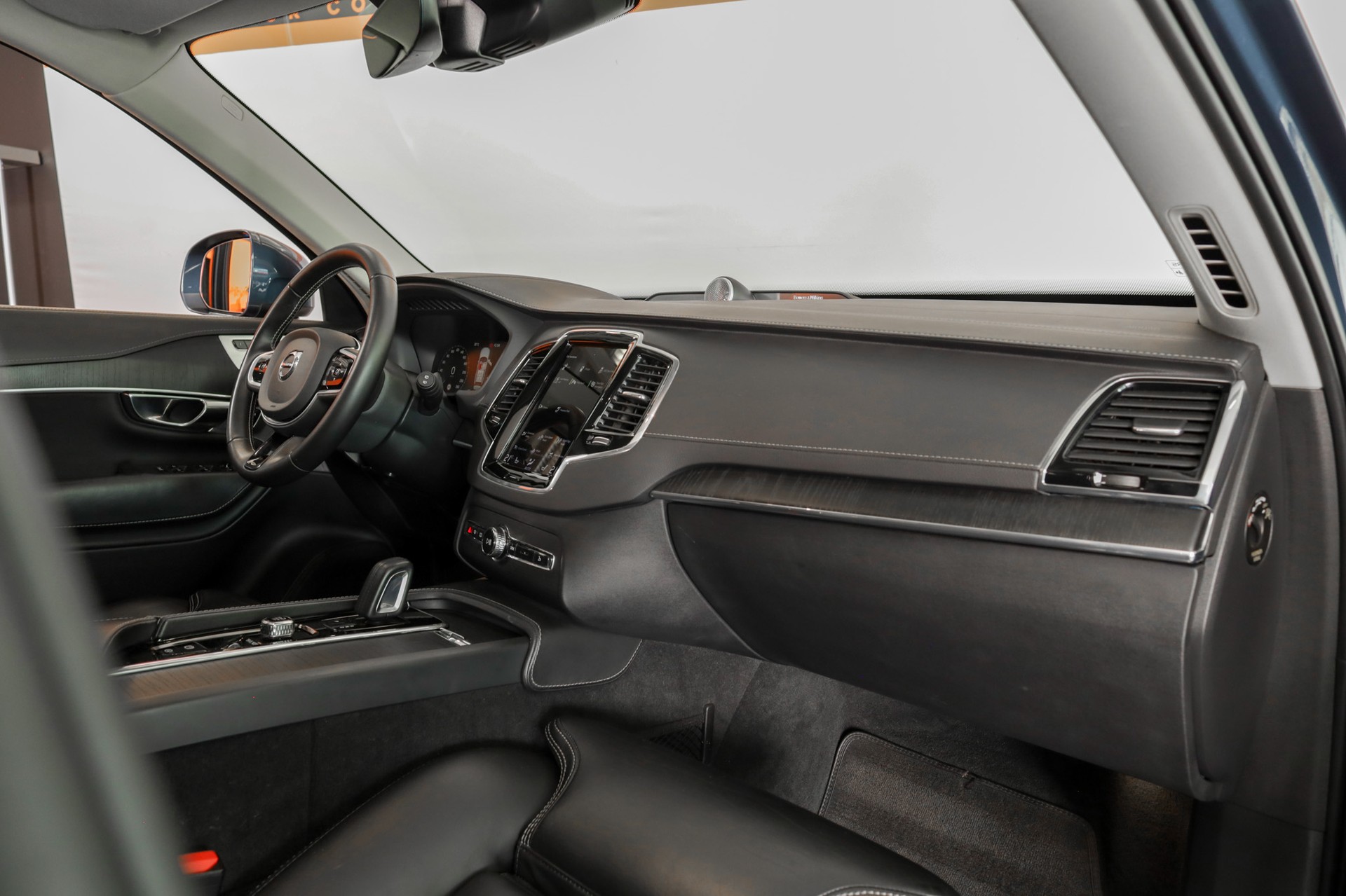 VOLVO XC90 T8 eAWD Inscription Geartronic-image-6