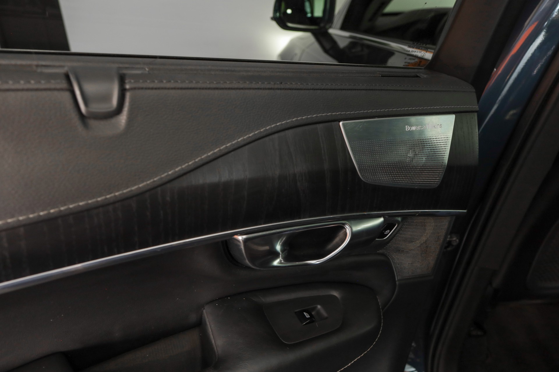 VOLVO XC90 T8 eAWD Inscription Geartronic-image-14