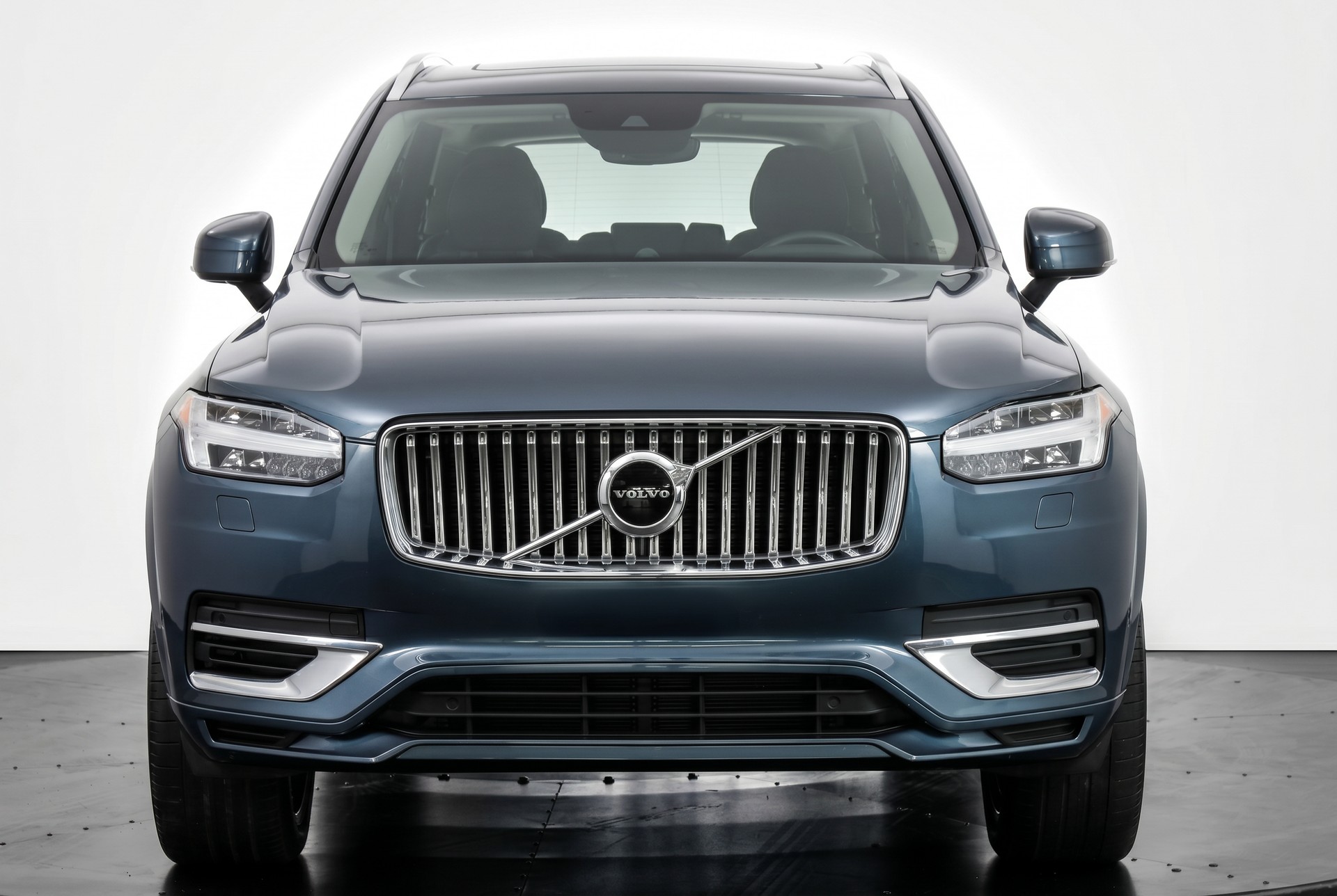 VOLVO XC90 T8 eAWD Inscription Geartronic-image-1