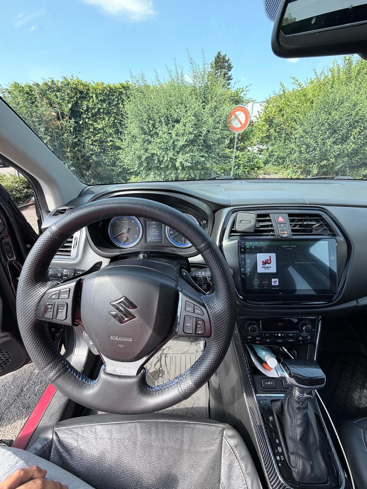 SUZUKI SX4 S-Cross 1.6 TD PizSulai Top 4WD TCSS-image-3