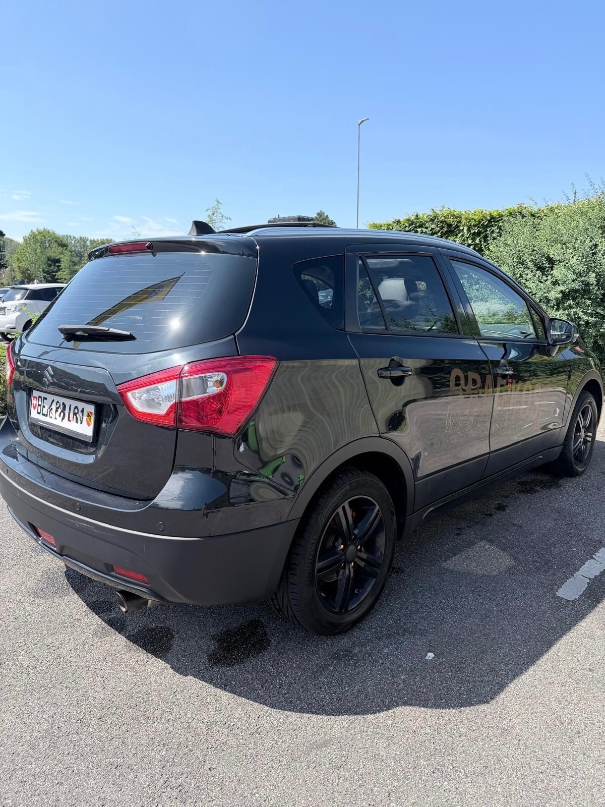 SUZUKI SX4 S-Cross 1.6 TD PizSulai Top 4WD TCSS-image-5