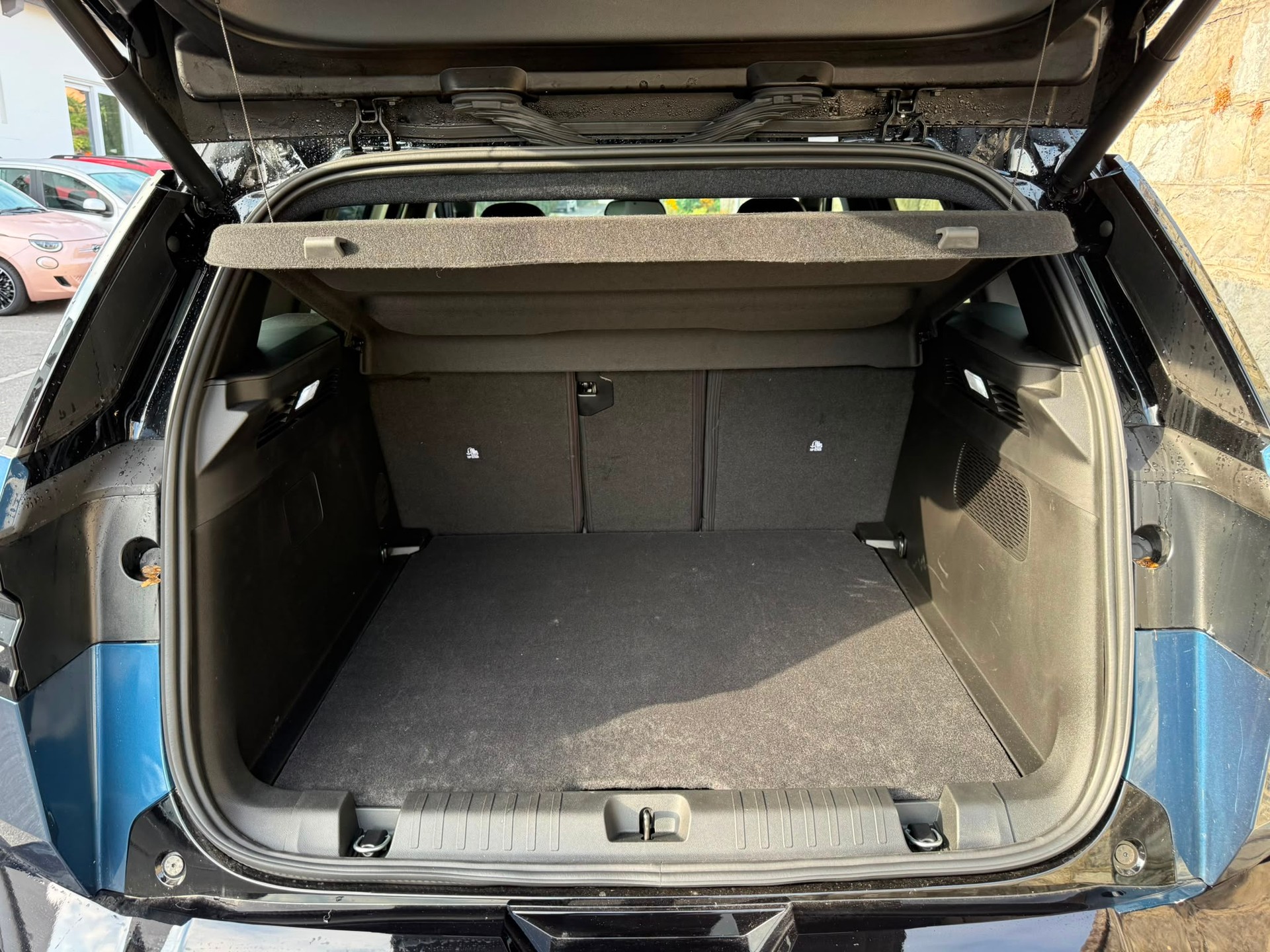 JEEP Compass 1.2 T e-Hybrid First Edition-image-9