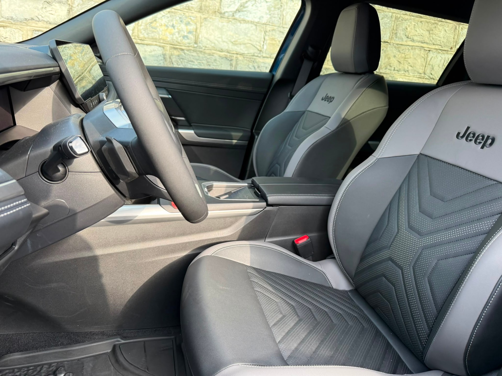 JEEP Compass 1.2 T e-Hybrid First Edition-image-5