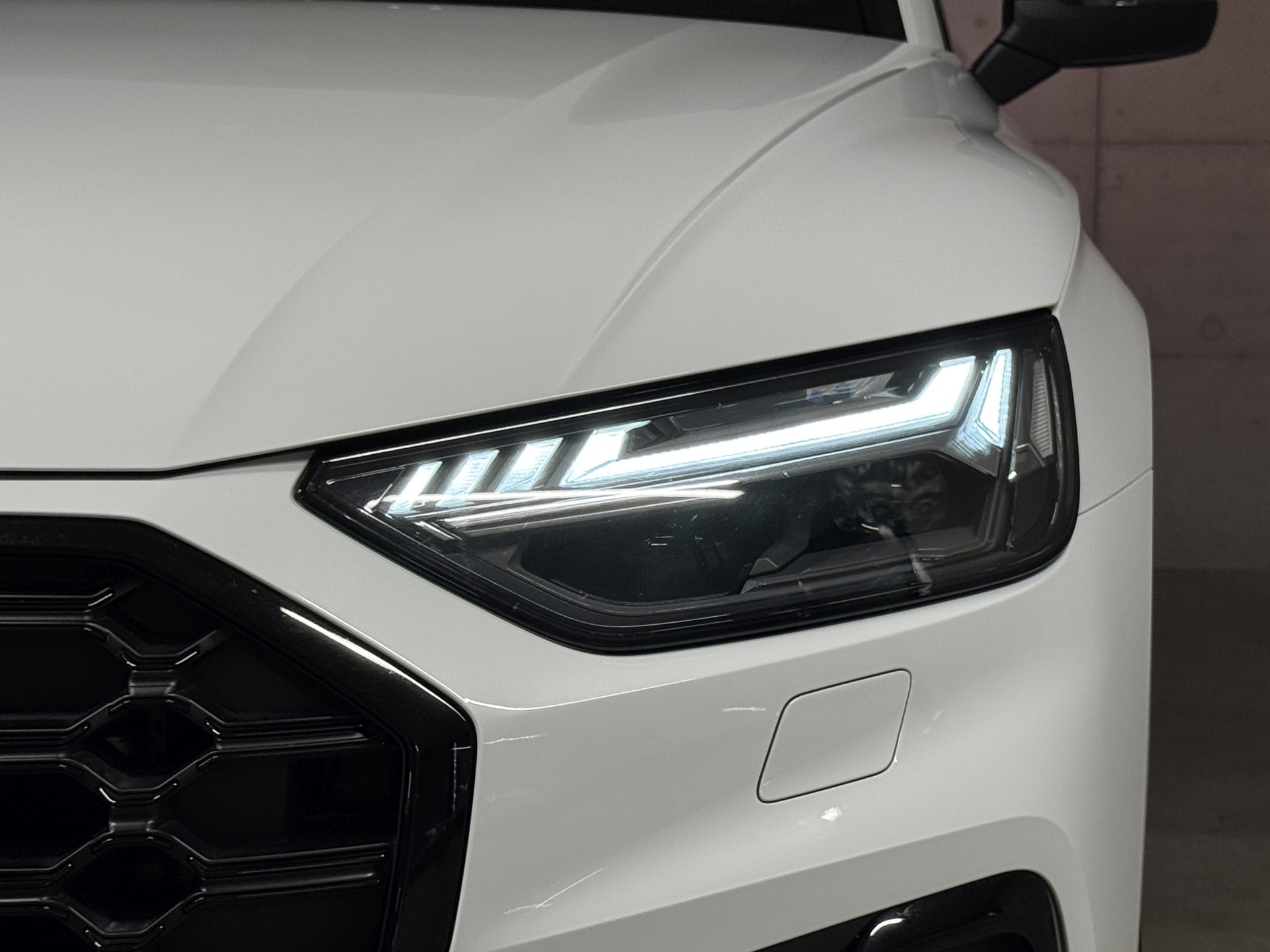 AUDI Q5 40 TDI S-line quattro S-tronic-image-5