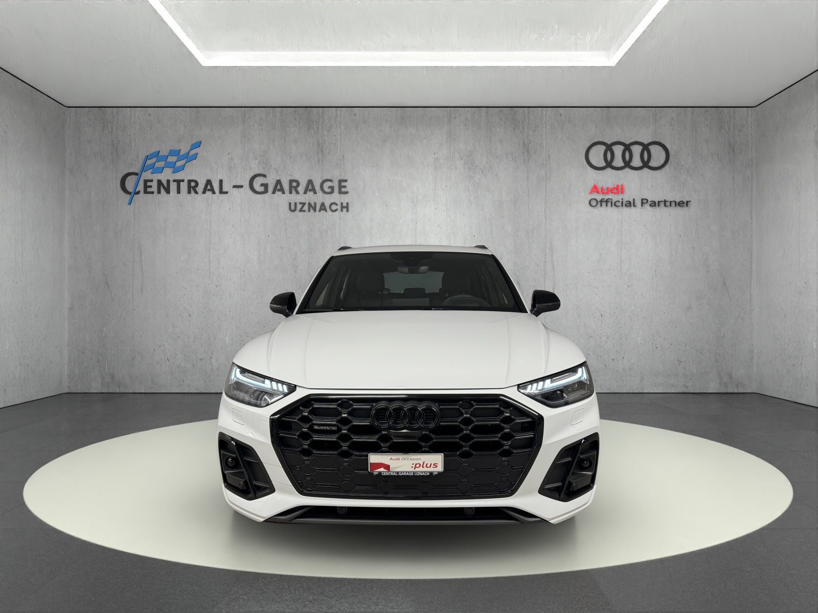 AUDI Q5 40 TDI S-line quattro S-tronic-image-1