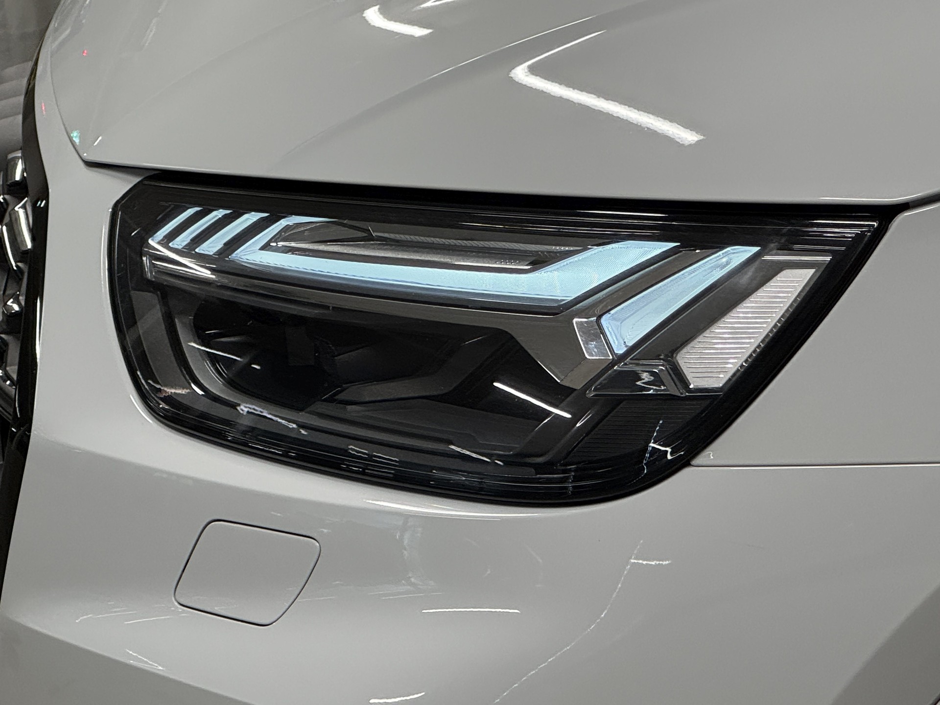 AUDI Q5 40 TDI S-line quattro S-tronic-image-6
