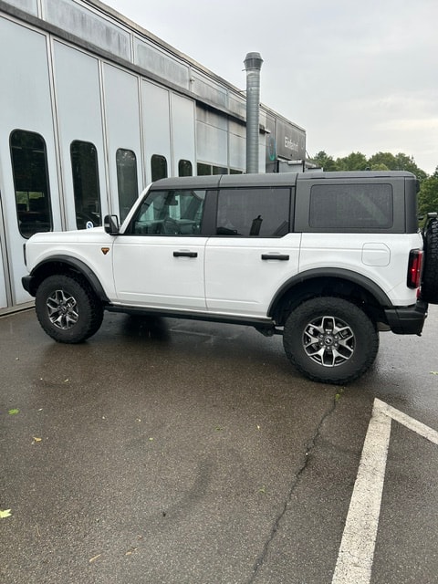 FORD Bronco Badlands-image-4
