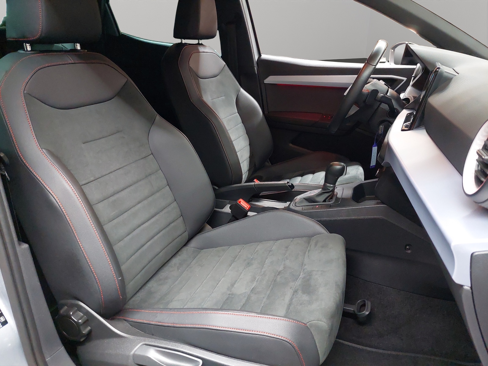 SEAT Ibiza 1.5 EcoTSI FR DSG-image-8