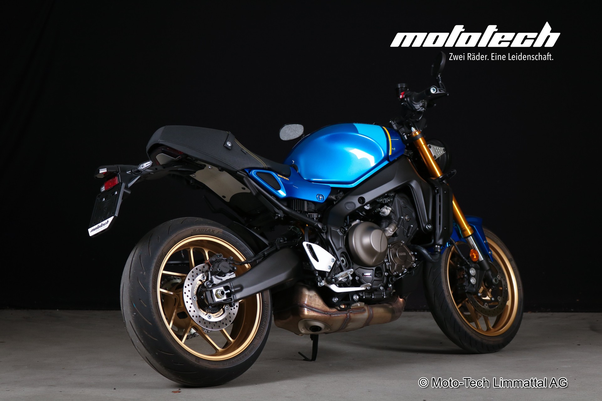 YAMAHA XSR 900 (35kW)-showroom-element-2