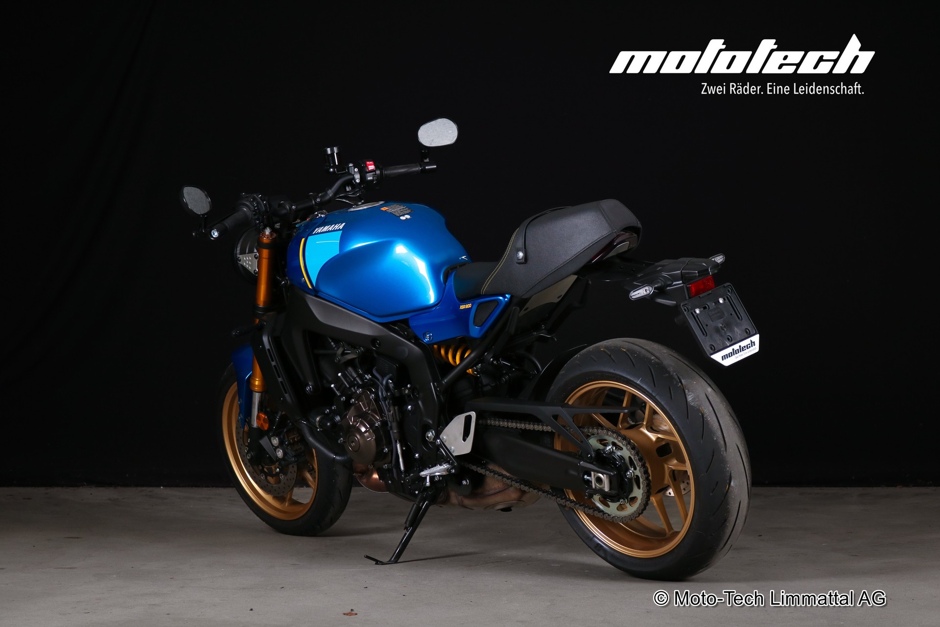 YAMAHA XSR 900 (35kW)-showroom-element-3