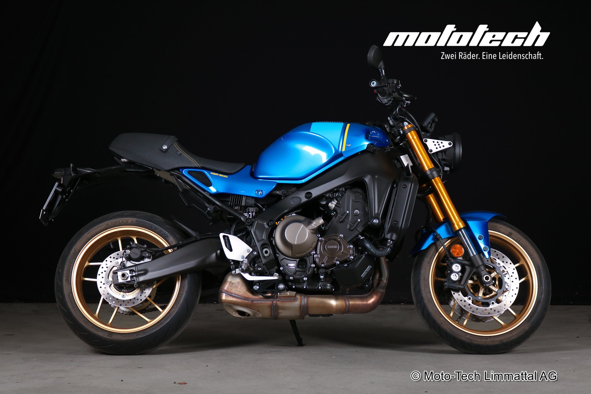 YAMAHA XSR 900 (35kW)-showroom-element-1