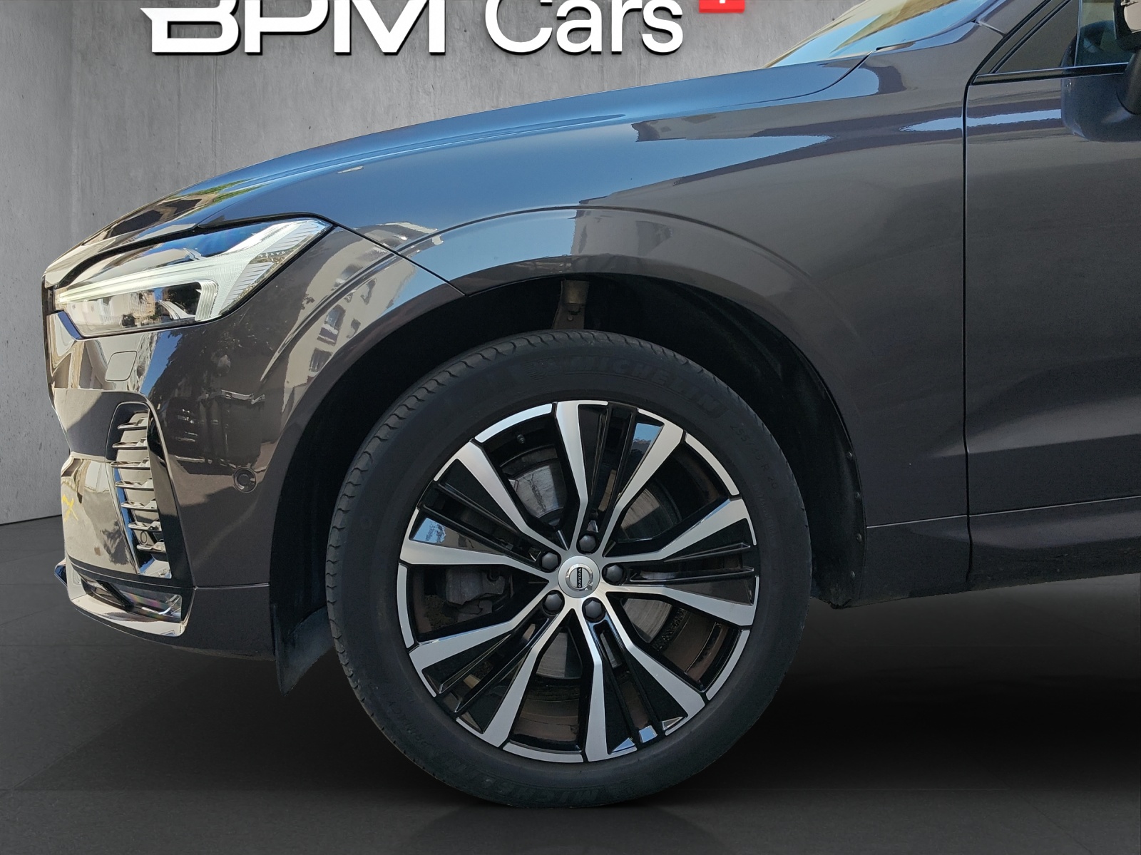 VOLVO XC60 2.0 B4 MH Ultimate Dark AWD-image-6