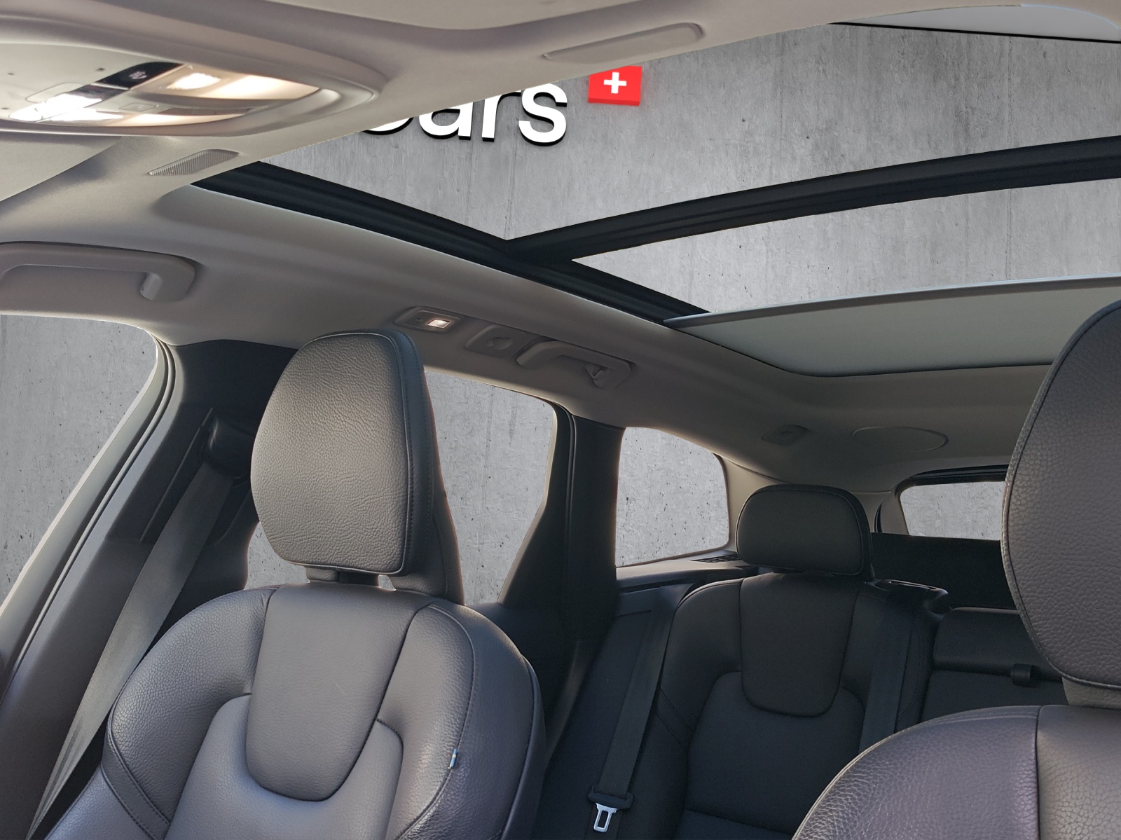 VOLVO XC60 2.0 B4 MH Ultimate Dark AWD-image-13