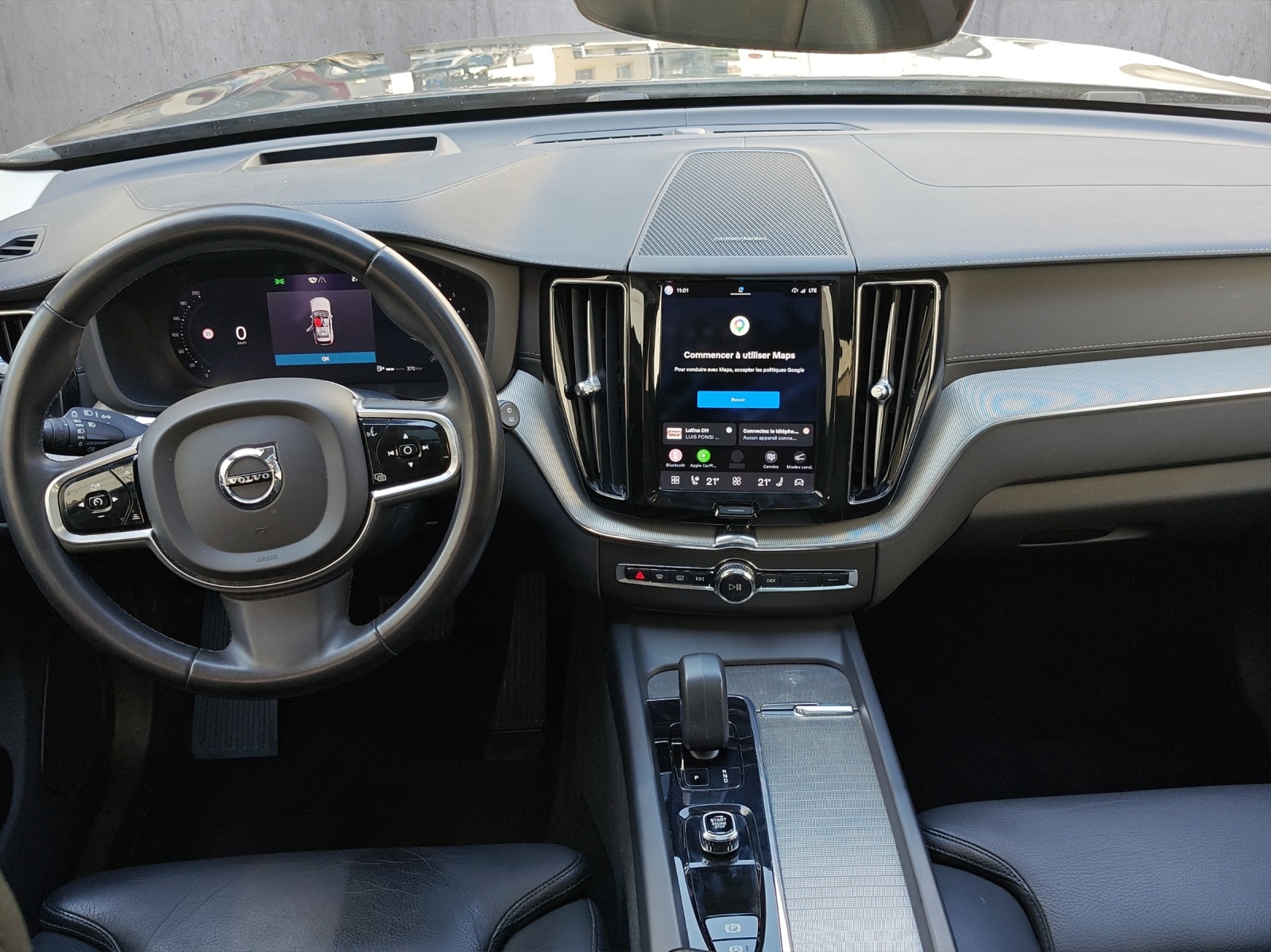 VOLVO XC60 2.0 B4 MH Ultimate Dark AWD-image-12