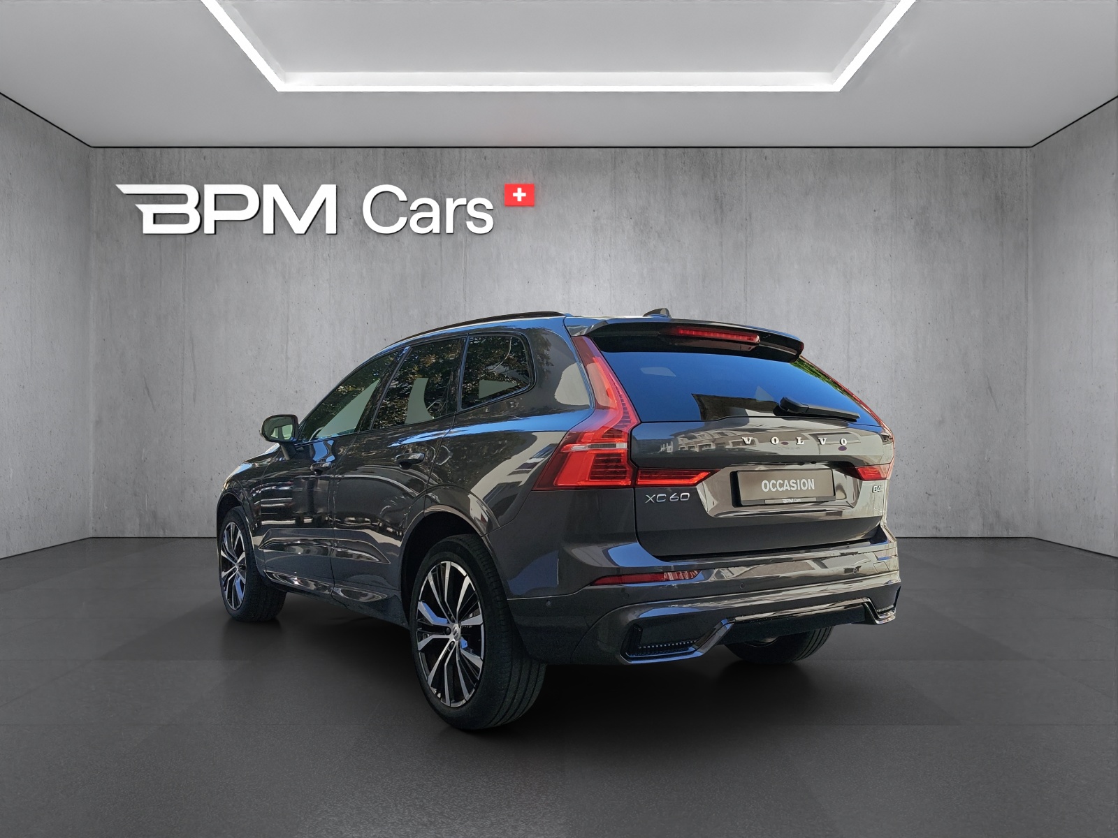 VOLVO XC60 2.0 B4 MH Ultimate Dark AWD-image-3