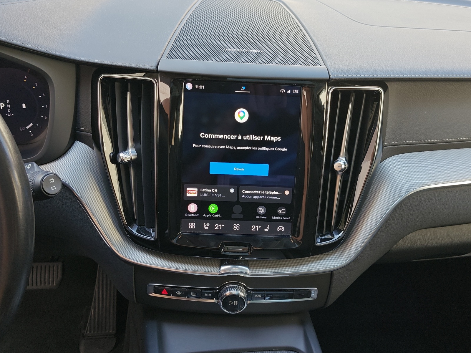 VOLVO XC60 2.0 B4 MH Ultimate Dark AWD-image-11