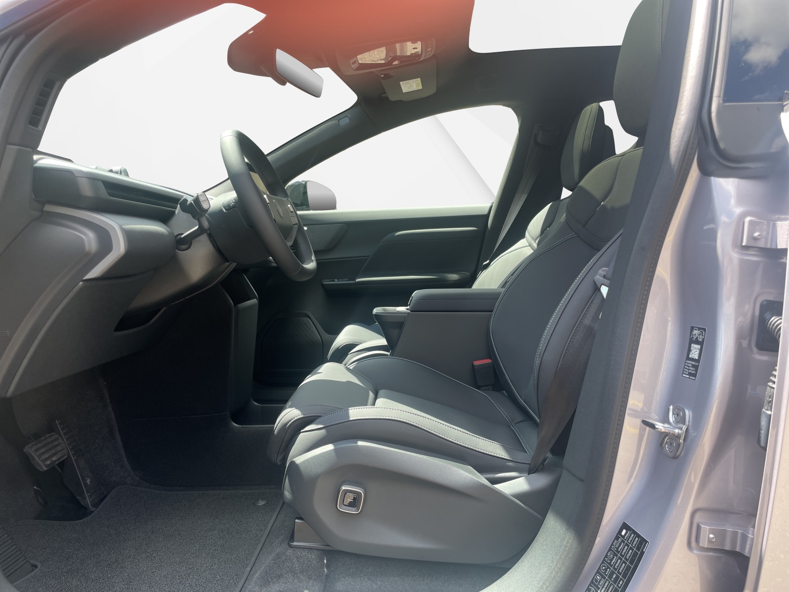 VOLVO EX60 Twin Ultra AWD-image-9