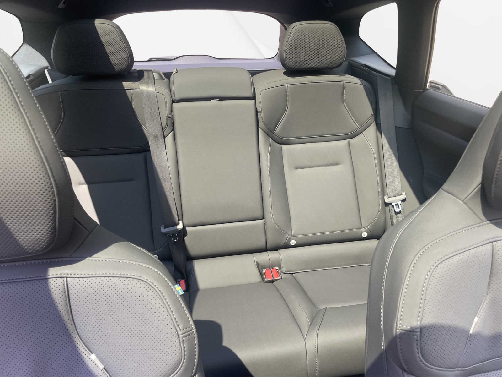 VOLVO EX60 Twin Ultra AWD-image-16