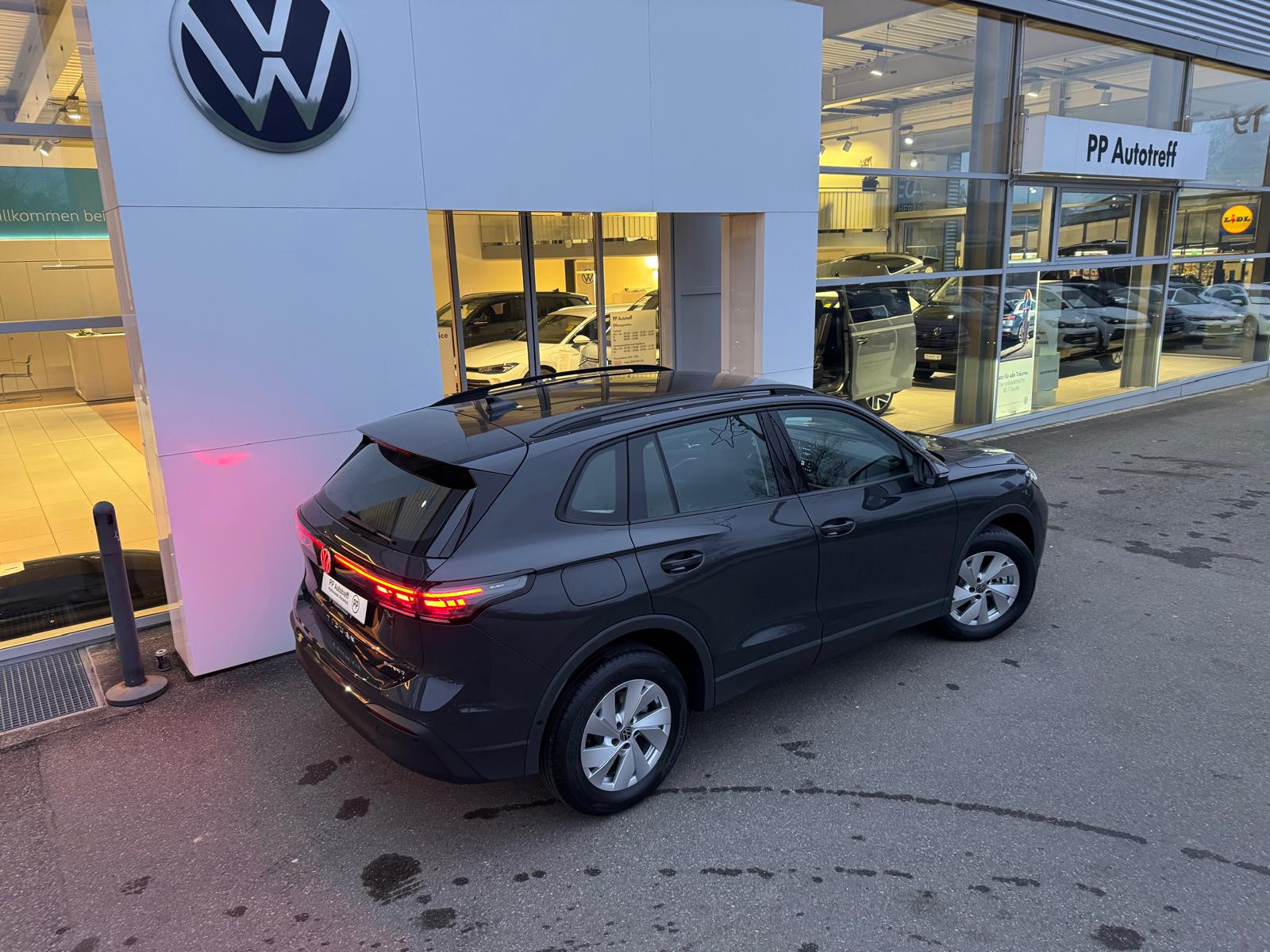 VW Tiguan 1.5 TSI evo2 eHybrid Life DSG-image-3