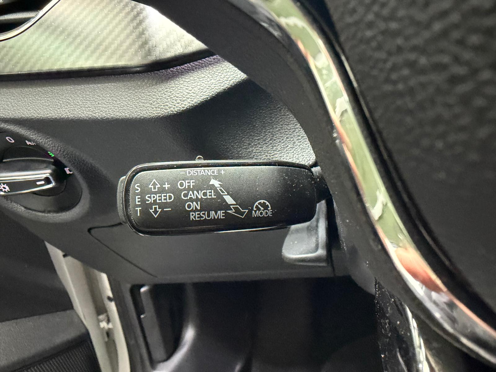SKODA Kamiq 1.5 TSI ACT Monte Carlo DSG - Caméra de recul - Régulateur de vitesse ACC-image-18