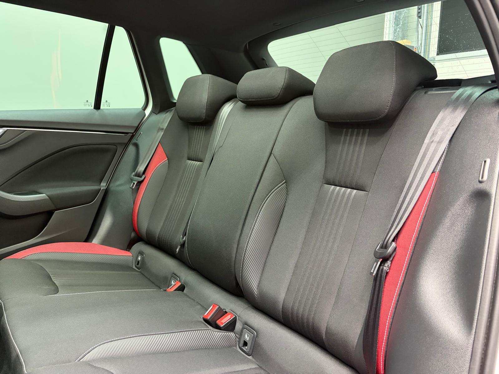 SKODA Kamiq 1.5 TSI ACT Monte Carlo DSG - Caméra de recul - Régulateur de vitesse ACC-image-11