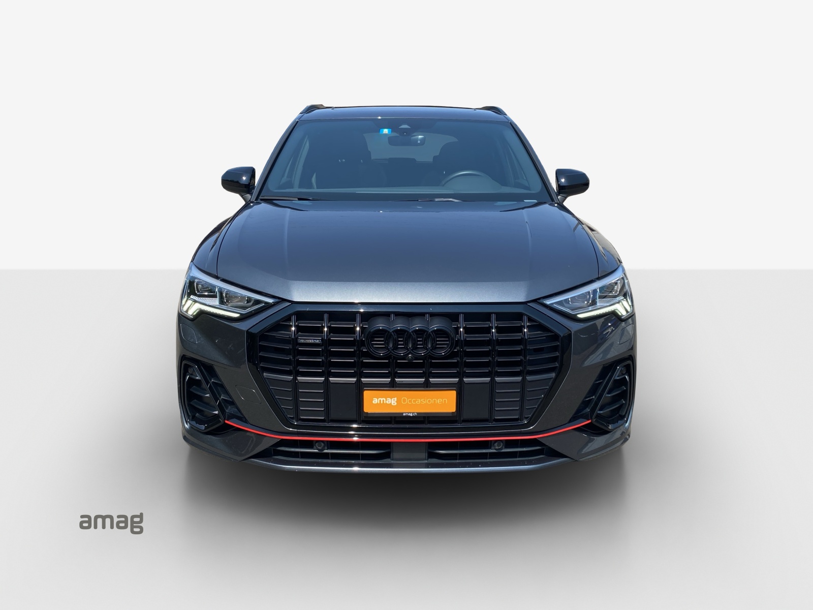 AUDI Q3 45 TFSI S line quattro S-tronic-image-6
