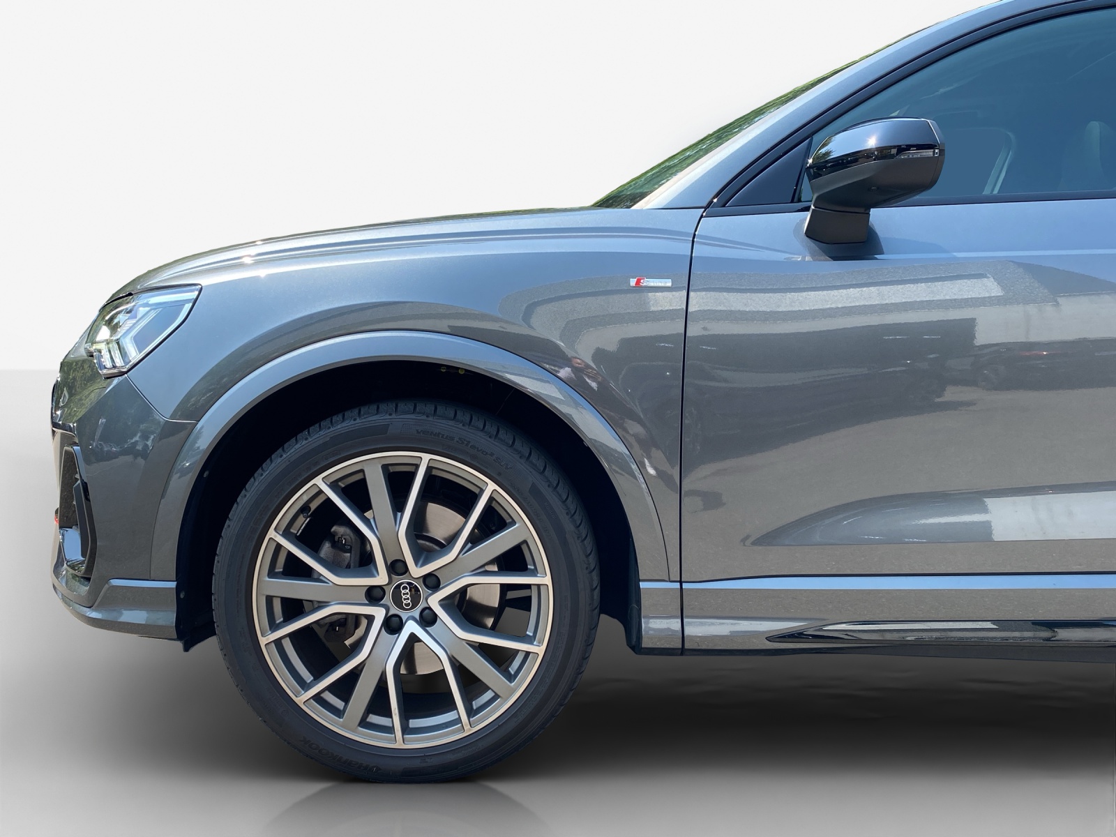 AUDI Q3 45 TFSI S line quattro S-tronic-image-14