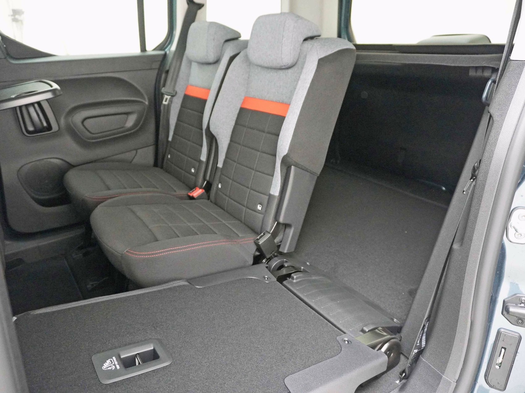 CITROEN Berlingo 1.5 BlueHDi 130 Edition 30-image-20