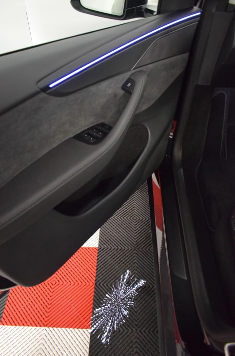 TESLA Model Y Performance AWD 626PS, 21 Zoll, Carbon, Made in Berlin-image-15