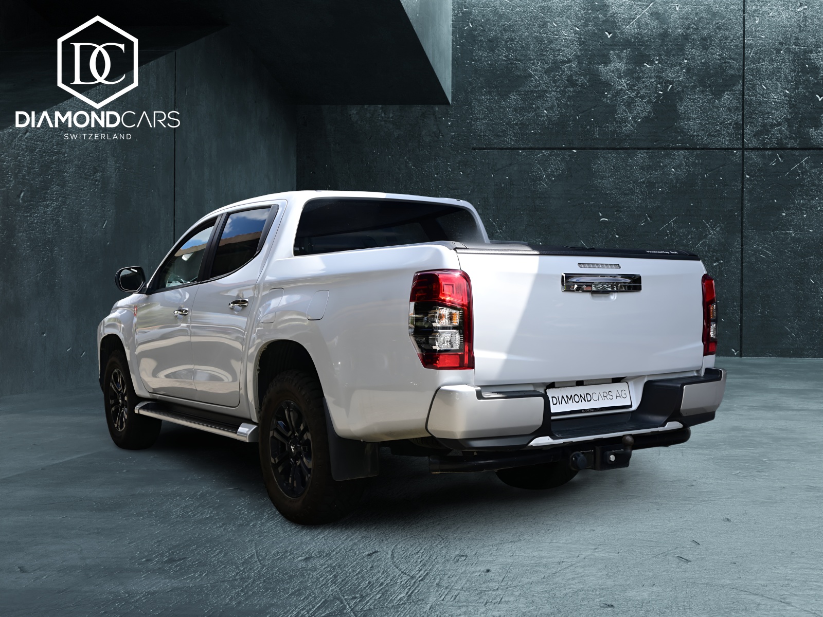 MITSUBISHI L 200 4x4 D-Cab Pick-up 2.2 DID 4x4 Style-image-4