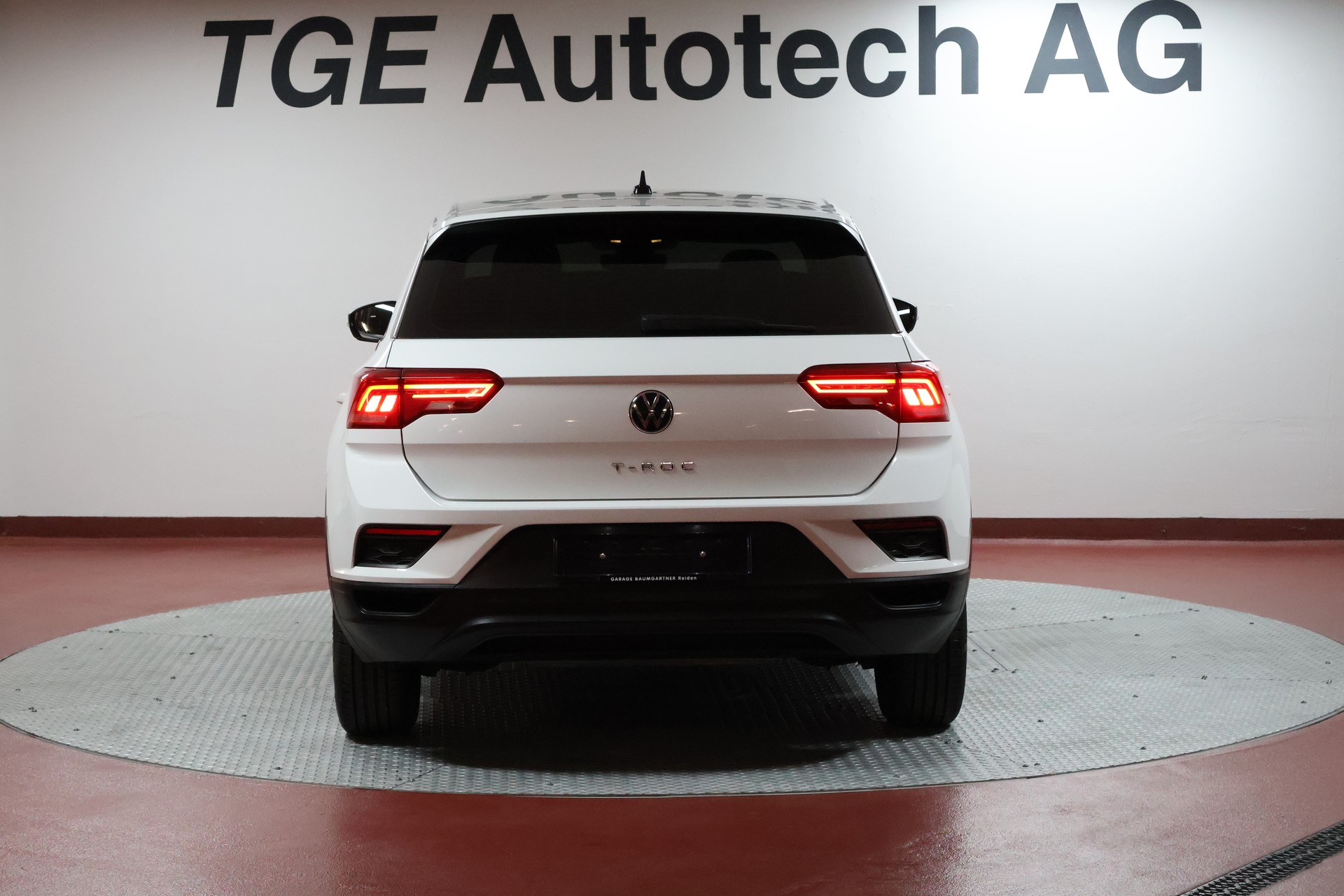 VW T-Roc 1.0 TSI Advance-image-18