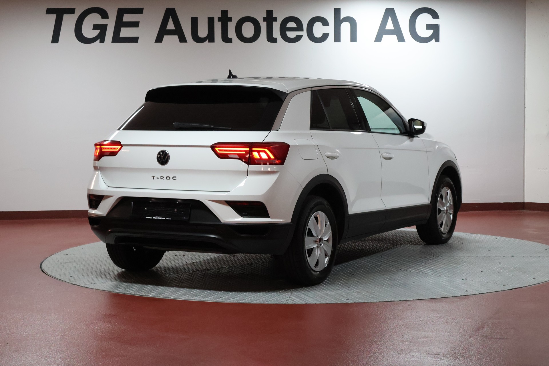 VW T-Roc 1.0 TSI Advance-image-17