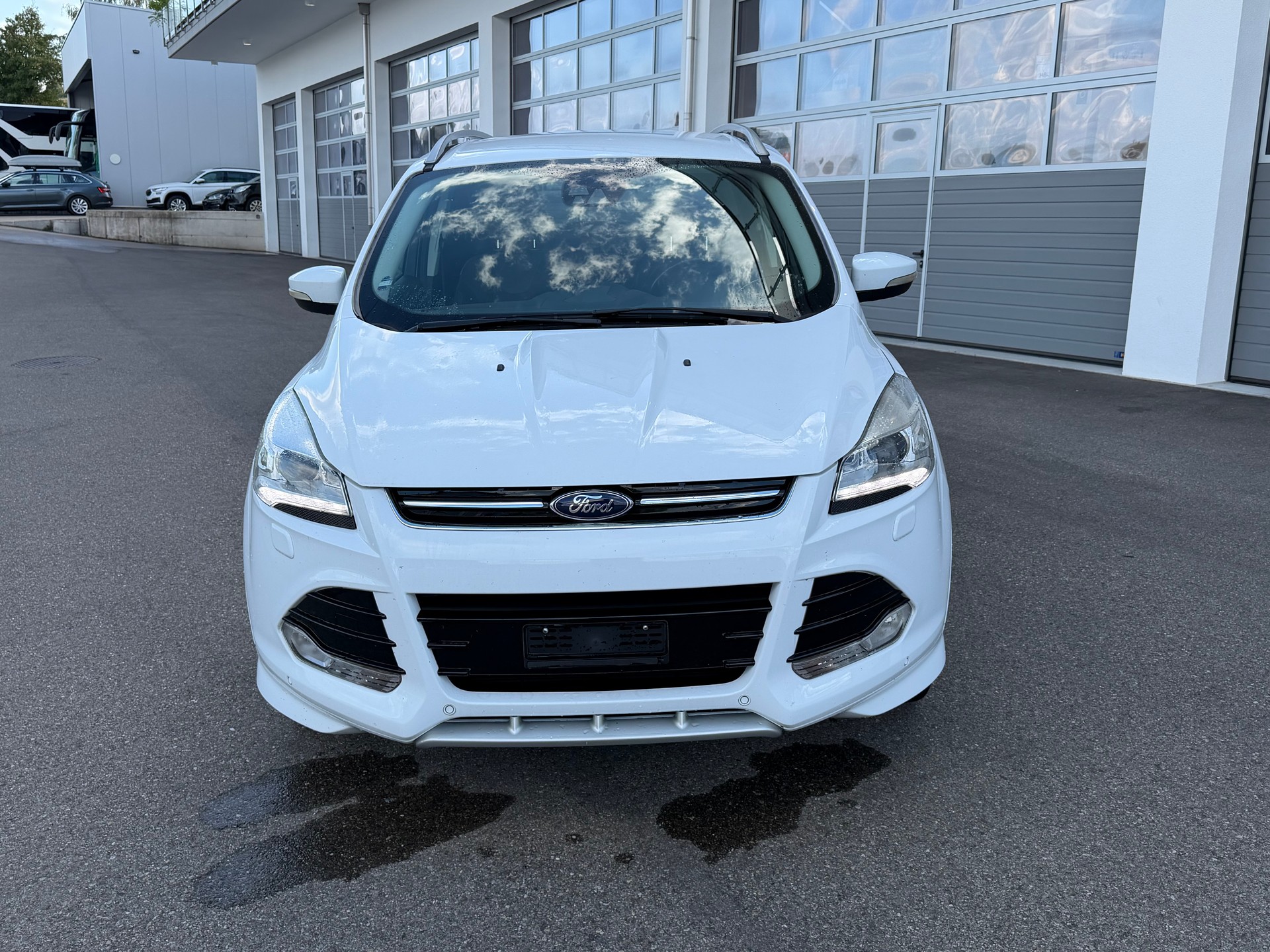 FORD Kuga 2.0 TDCi Titanium 4WD PowerShift-image-2