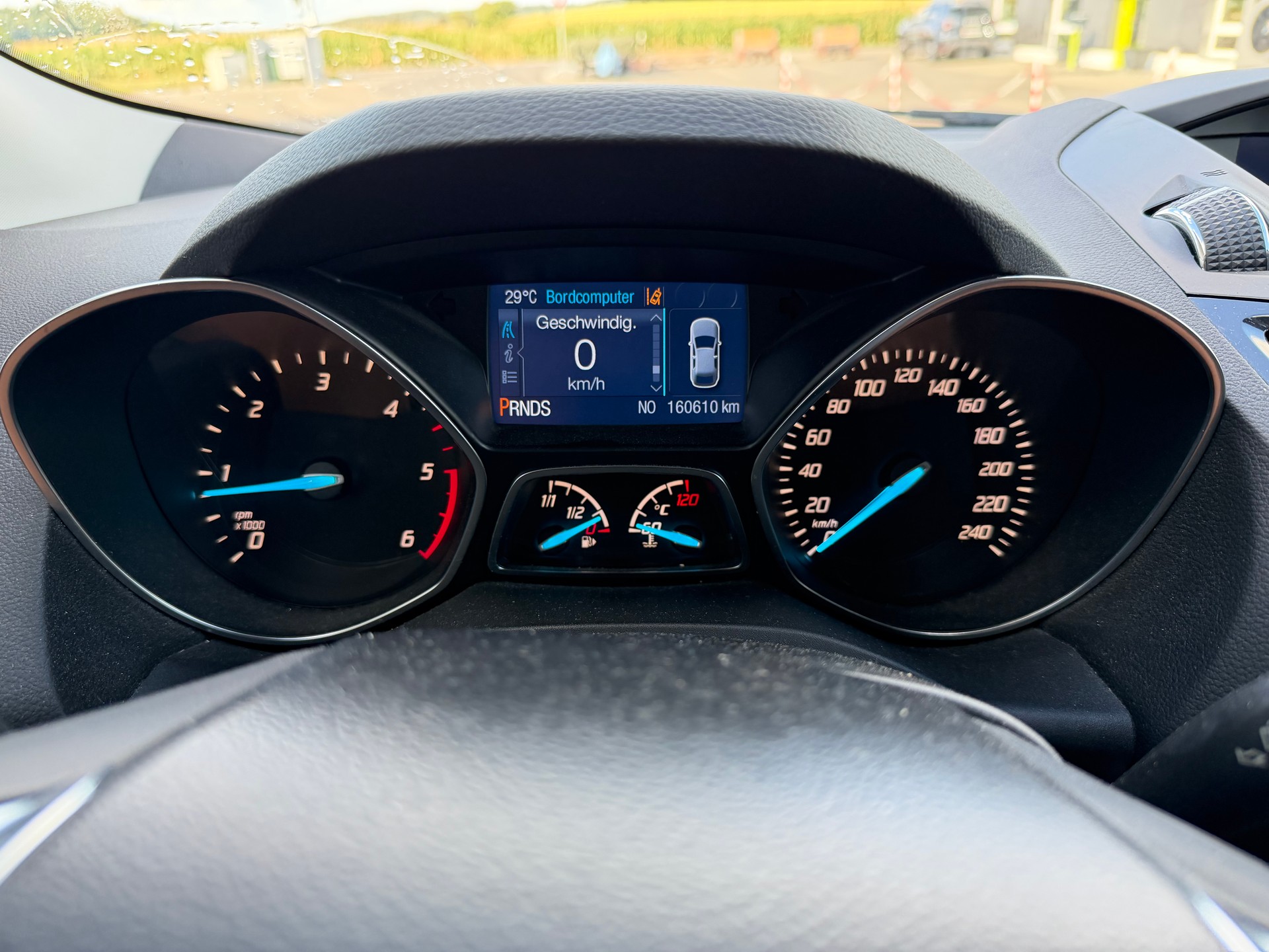 FORD Kuga 2.0 TDCi Titanium 4WD PowerShift-image-14