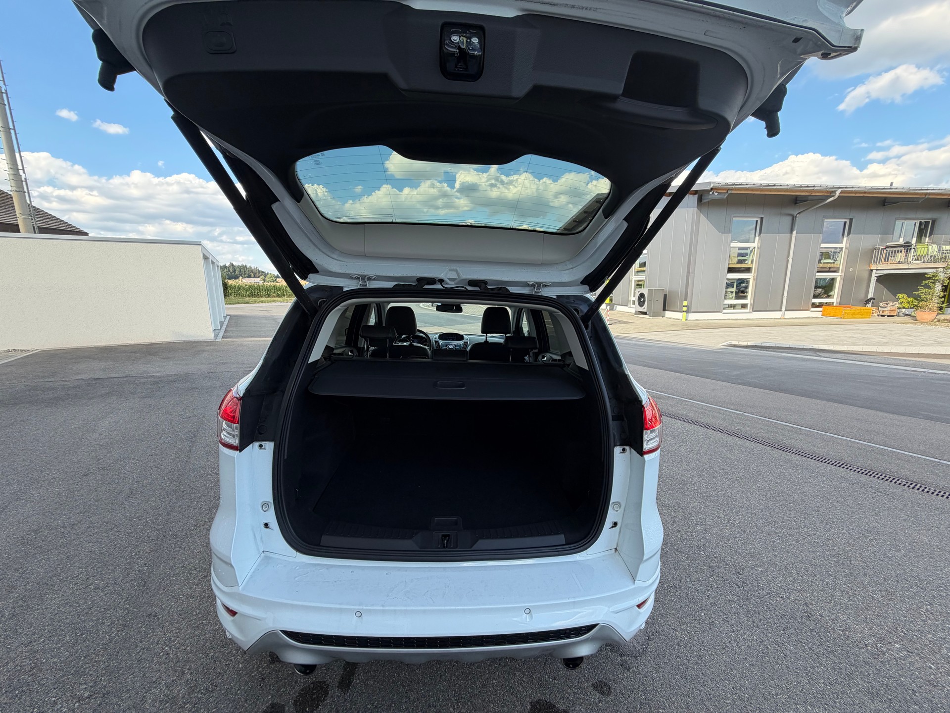 FORD Kuga 2.0 TDCi Titanium 4WD PowerShift-image-9