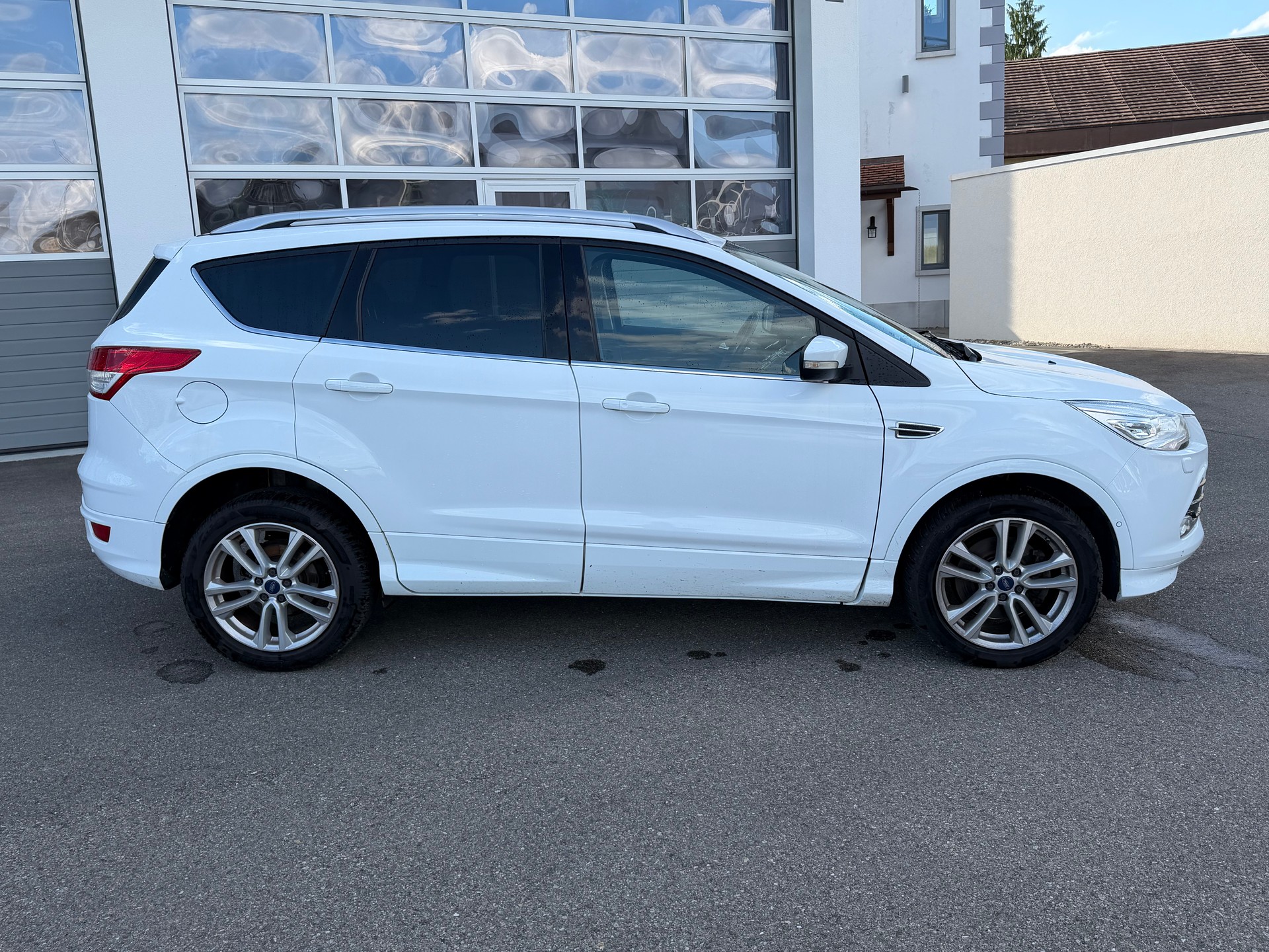 FORD Kuga 2.0 TDCi Titanium 4WD PowerShift-image-1