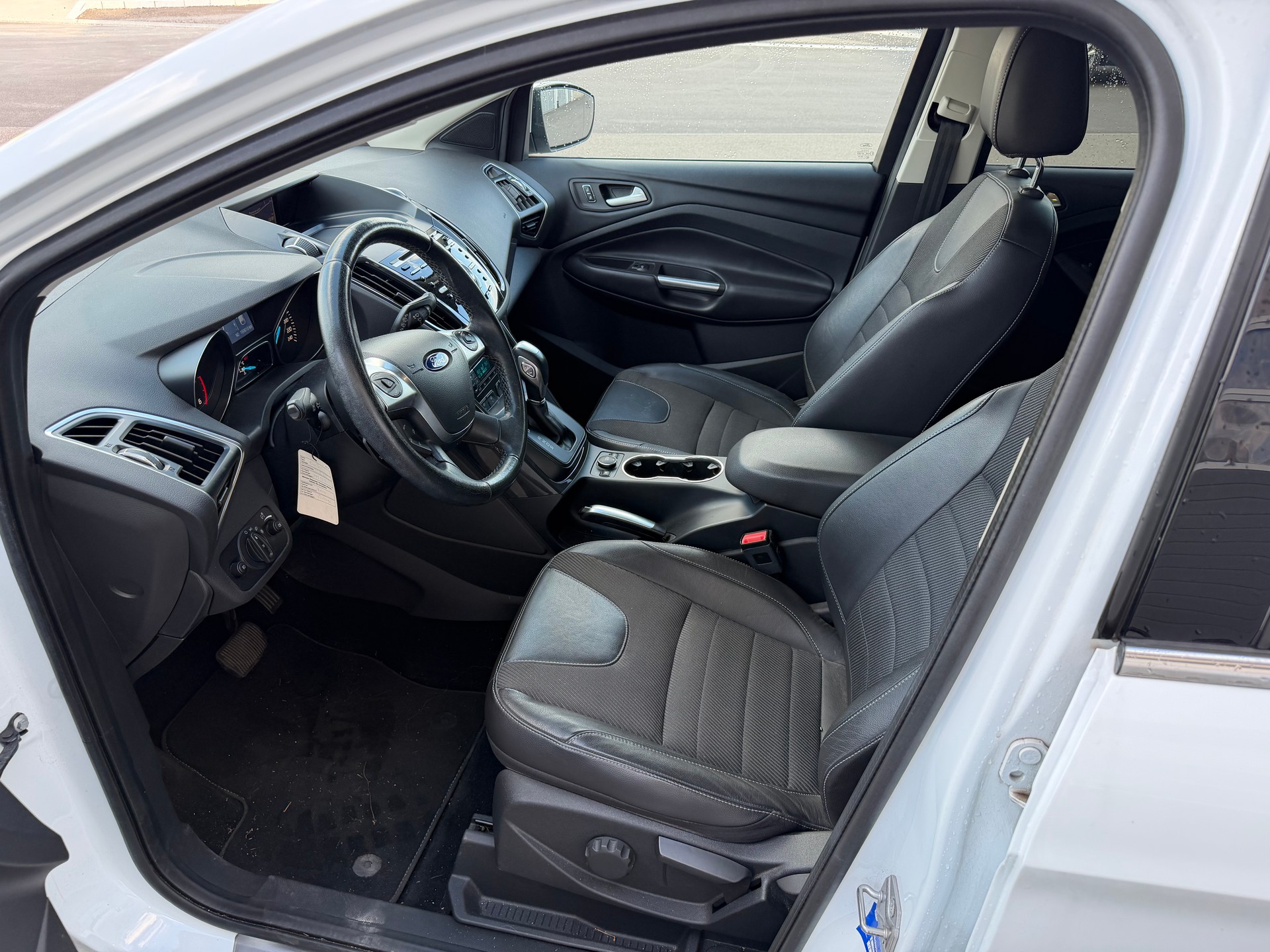 FORD Kuga 2.0 TDCi Titanium 4WD PowerShift-image-10