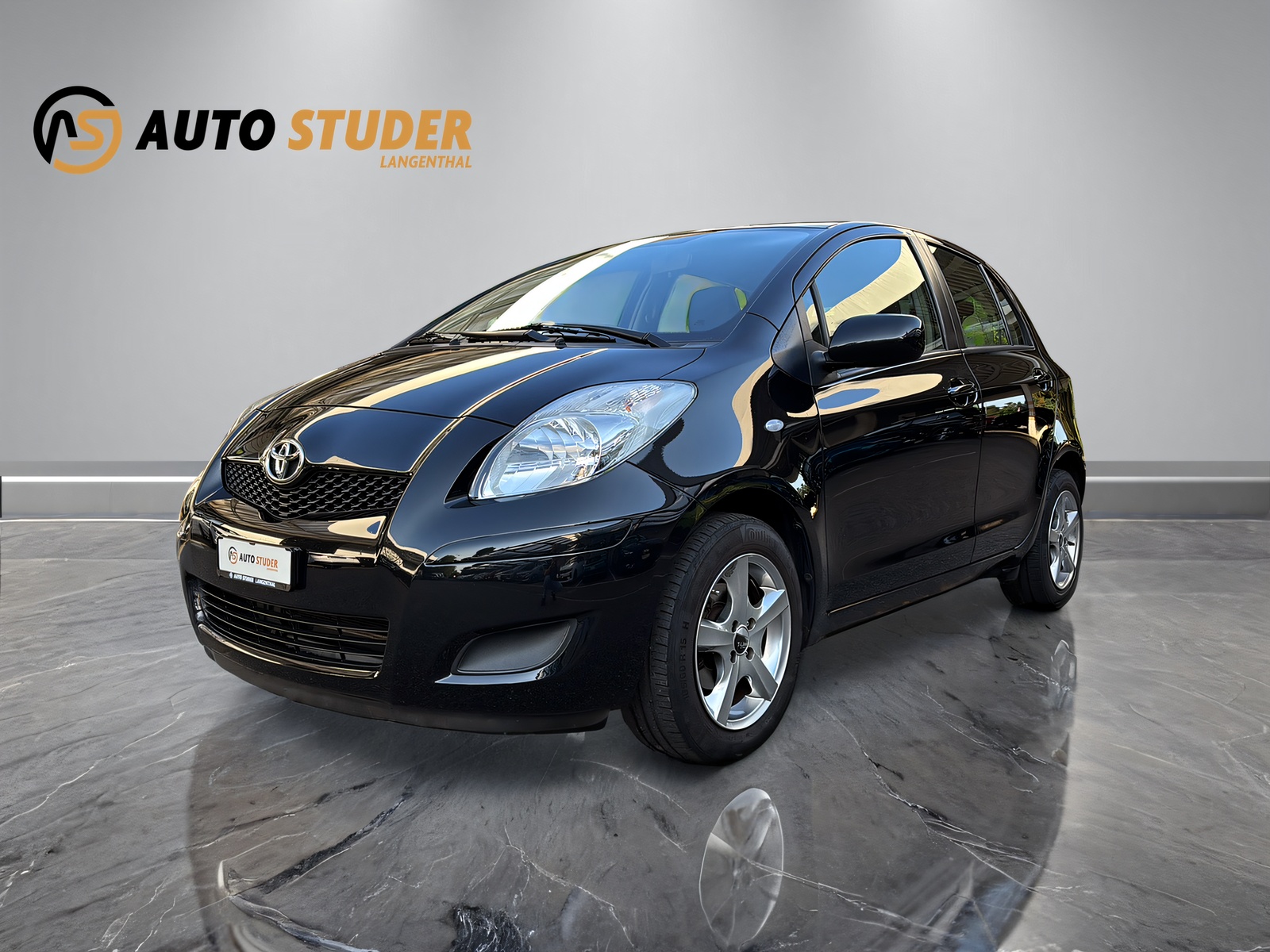 TOYOTA Yaris 1.33 VVT-i Linea Luna-image-1