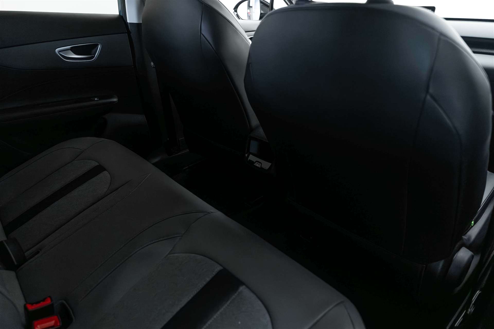 MG MG 4 EV 64kWh Premium Facelift Automat-image-12